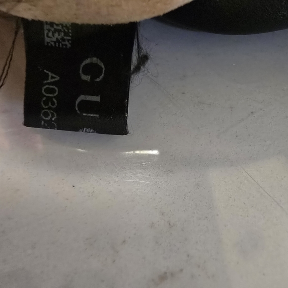 Gucci GG MARMONT SMALL SHOULDER BAG Authentic - Picture 7 of 9